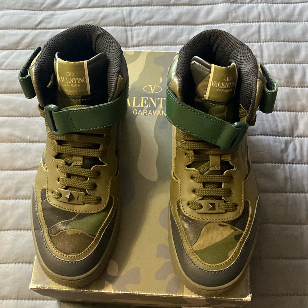 Valentino Garavani Rockstud High 'Camo - Army Green' Size EU 41 / US 8.5 Men.